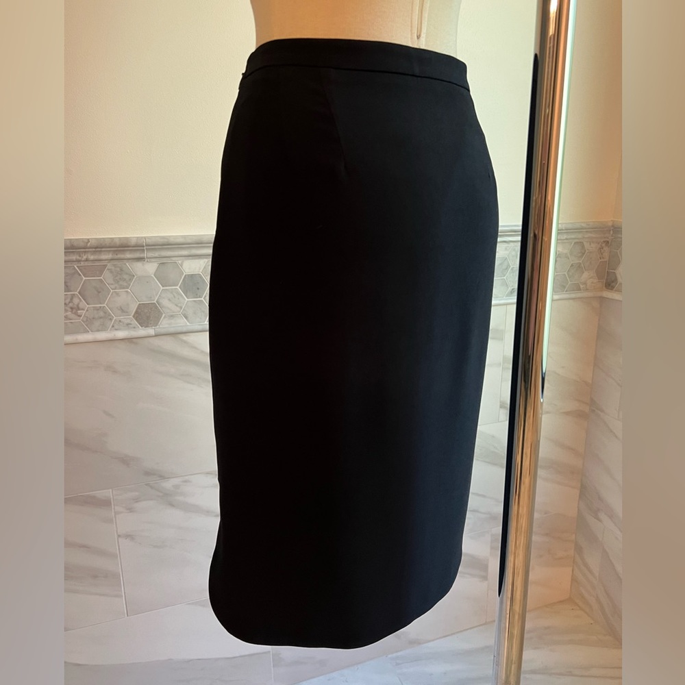 LOFT Flower Design Side Slits Navy Red Torques Skirt Sz 8 - Picture 6 of 10